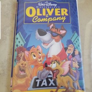 SALE! VHS Oliver & Company